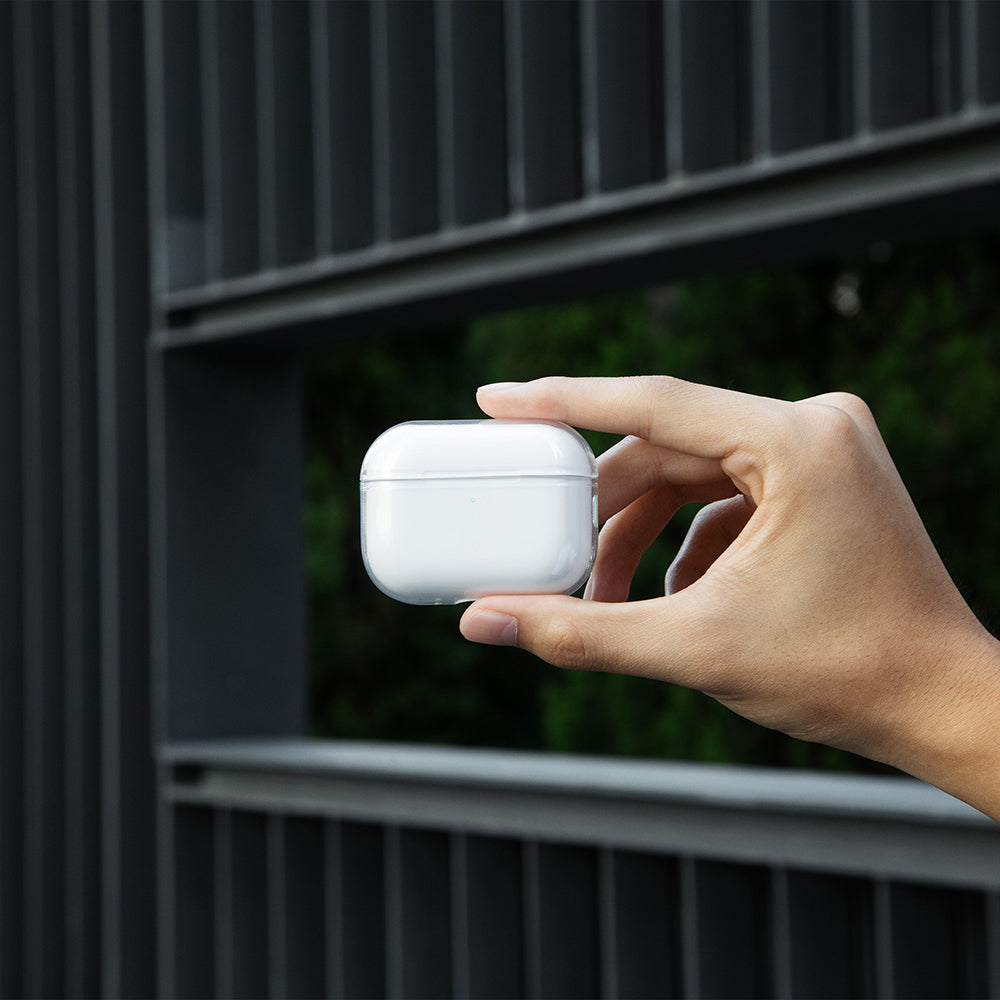 Apple AirPods Pro 3 Kılıf Qi M-Safe Şarj Özellikli Native Union Clear Serisi Silikon Kapak Şeffaf