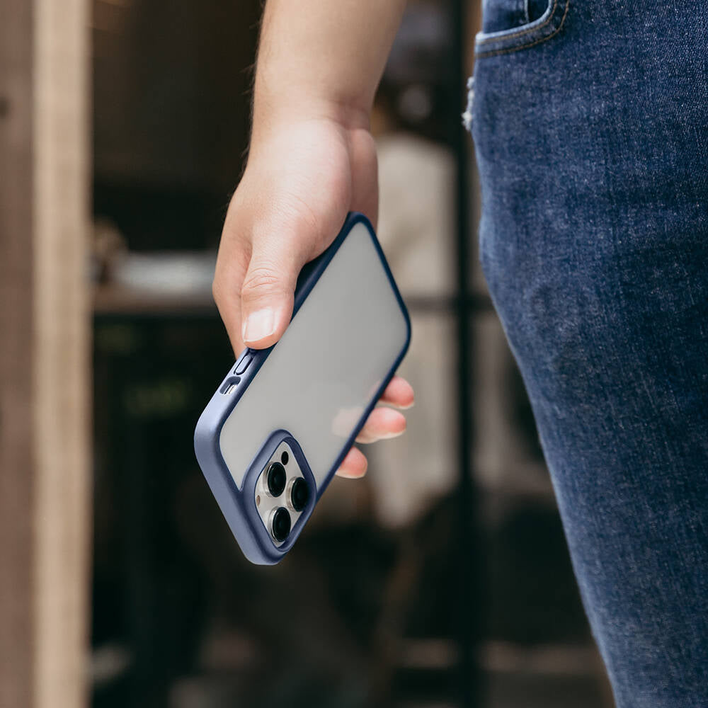 iPhone 14 Pro Max Kılıf Ultra İnce Şok Önleyicili Lisanslı Switcheasy Aero Plus Kılıf Siyah