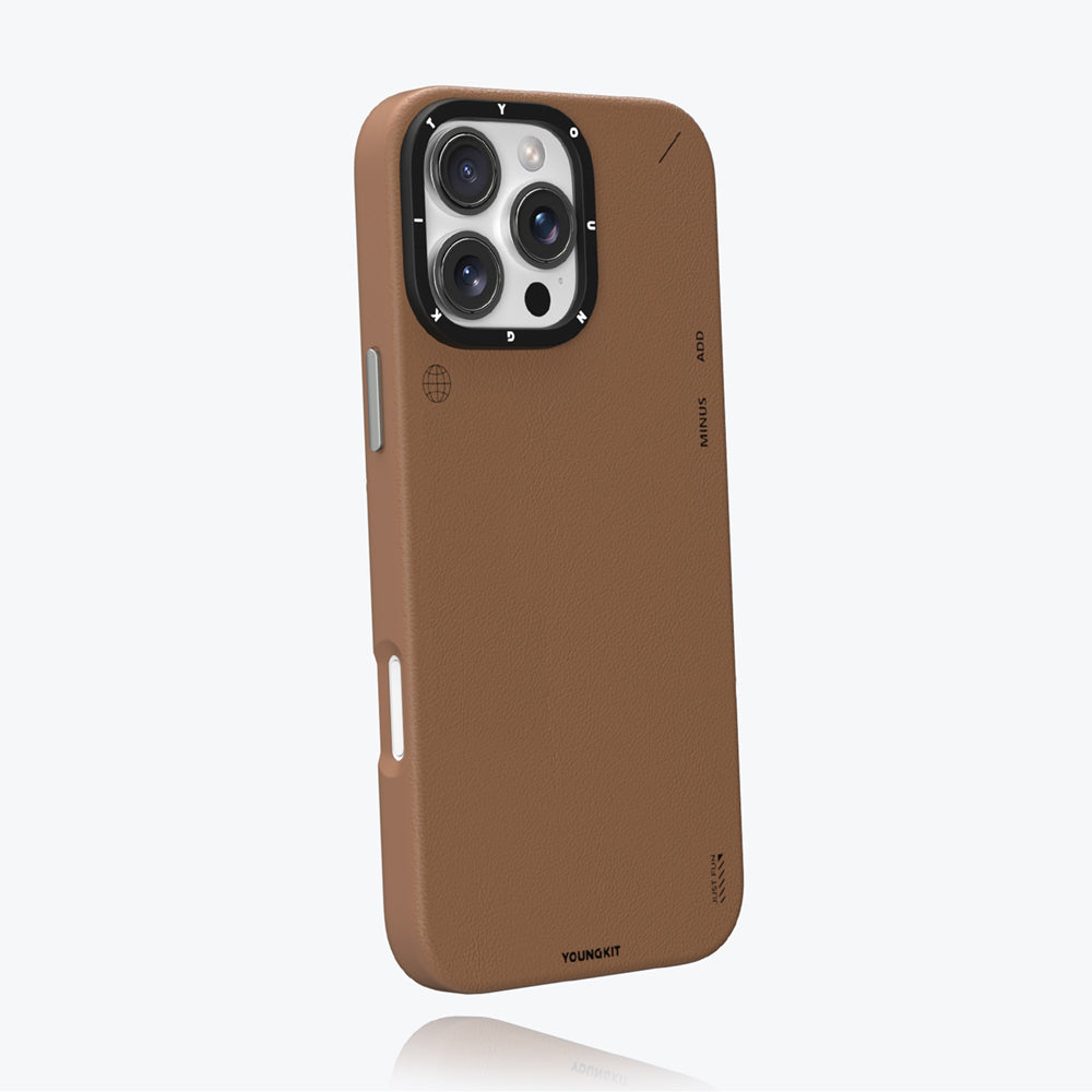 iPhone 15 Pro Max Kılıf Magsafe Şarj Özellikli Basit Mat Deri Desenli Youngkit Tech Fashion Serisi Kılıf Kahverengi