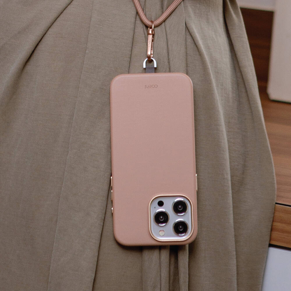 iPhone 15 Pro Max Kılıf Magsafe Şarj Özellikli Soft Arka Yüzey Askı İpli Coehl Muse Kılıf Rose Gold