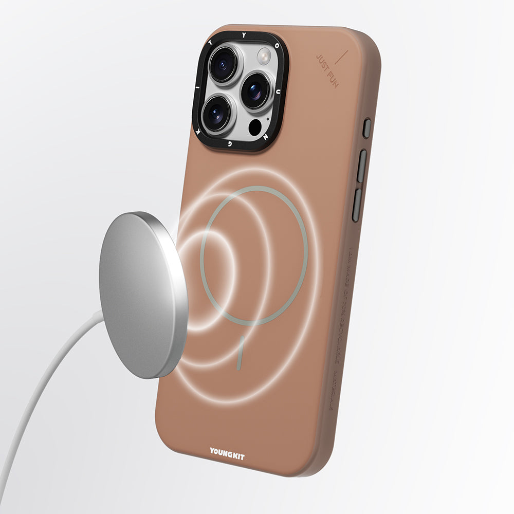 Apple iPhone 16 Pro Kılıf M-safe Şarj Özellikli Youngkit Dynamag Serisi Kapak Gold