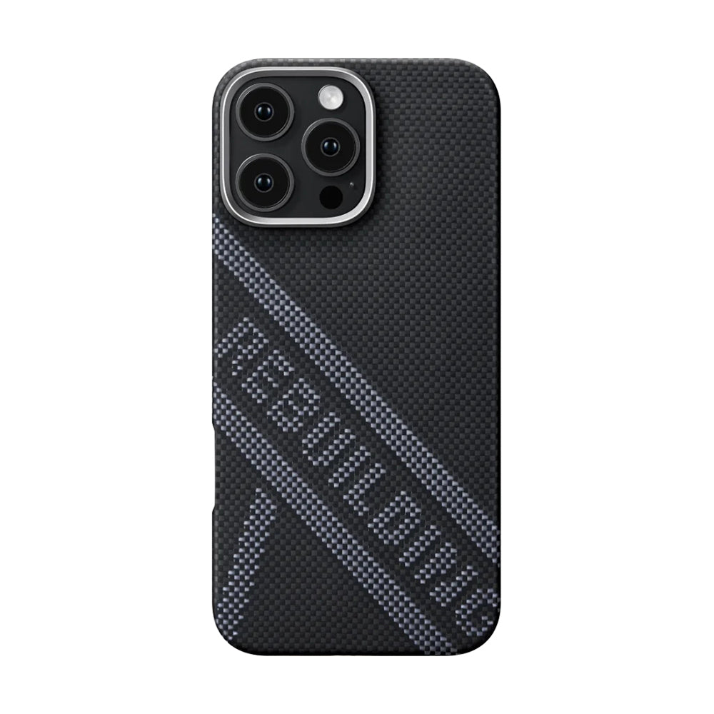iPhone 16 Pro Kılıf MagSafe Şarj Özellikli Aramid Fiber Re-TROS Tasarımlı Pitaka Tactile Woven Rebuilding Serisi Kılıf Siyah