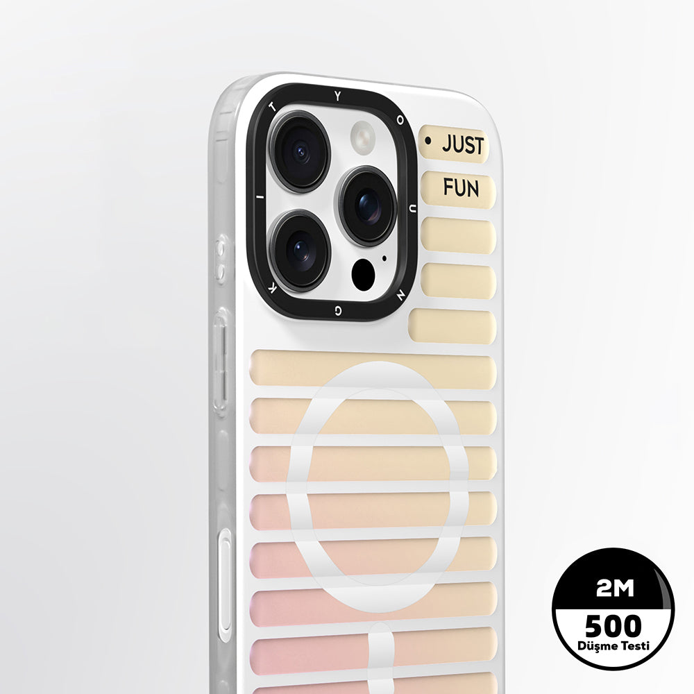iPhone 16 Pro Magsafe Şarj Özellikli Youngkit Geek Serisi Kılıf Beyaz
