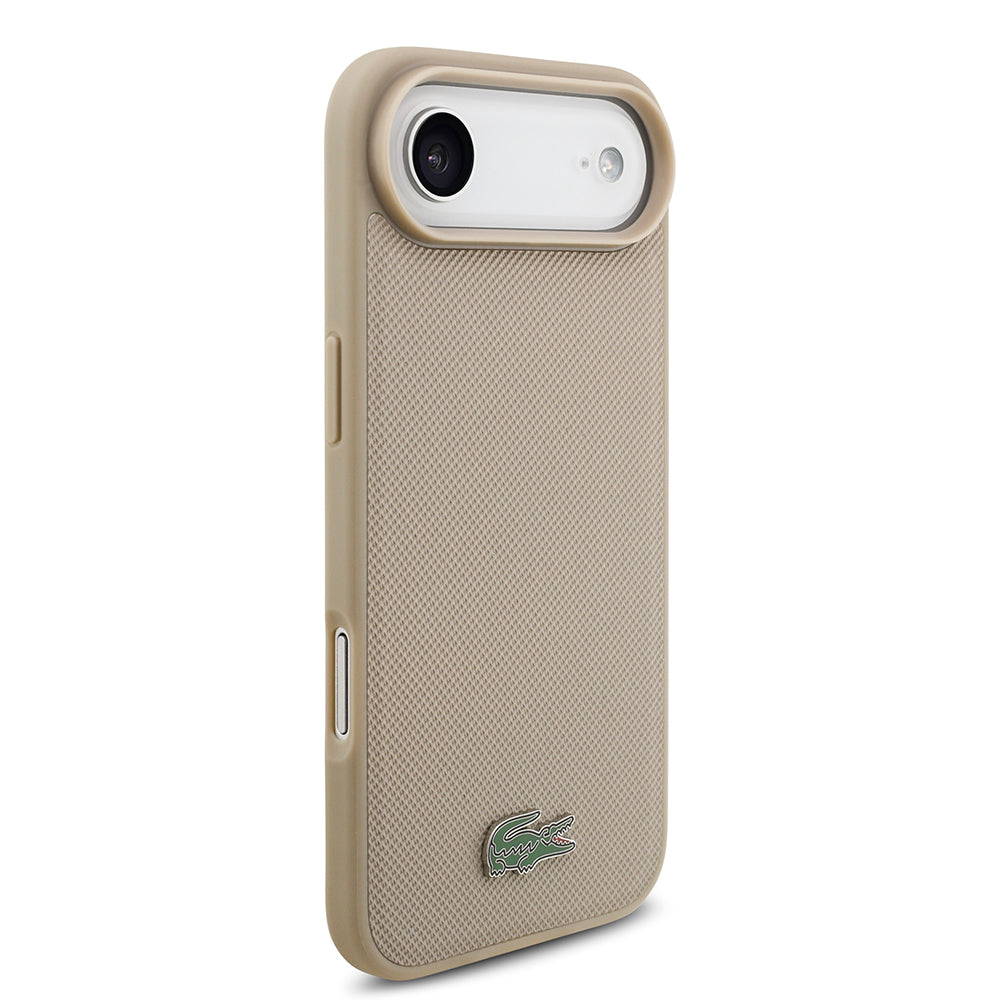 Apple iPhone 17 Air Kılıf Lacoste Orjinal Lisanslı M-safe Şarj Özellikli PU Pike Desenli Metal Logolu Kartlıklı Kapak Bej