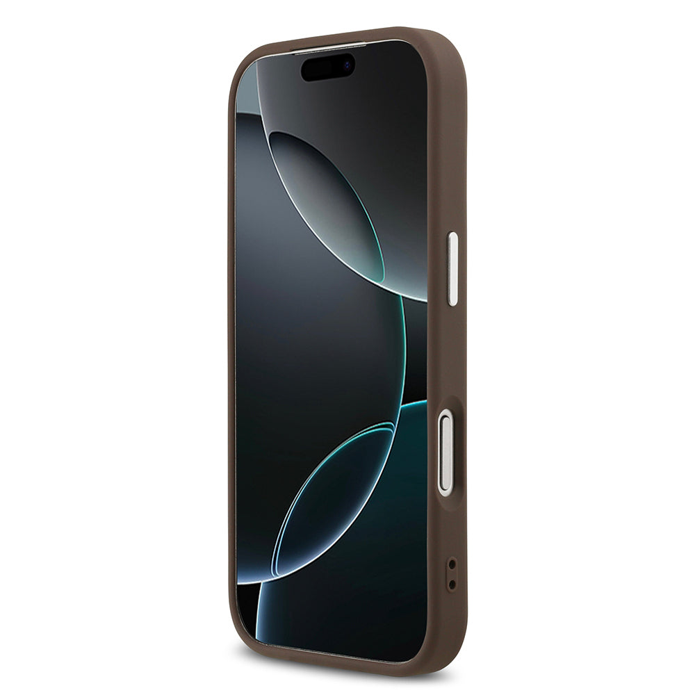 Apple iPhone 17 Pro Kılıf Guess Orjinal Lisanslı M-safe Şarj Özellikli Gümüş Metal Kamera Çerçeveli Üçgen Logo 4G Desenli Kapak Kahverengi