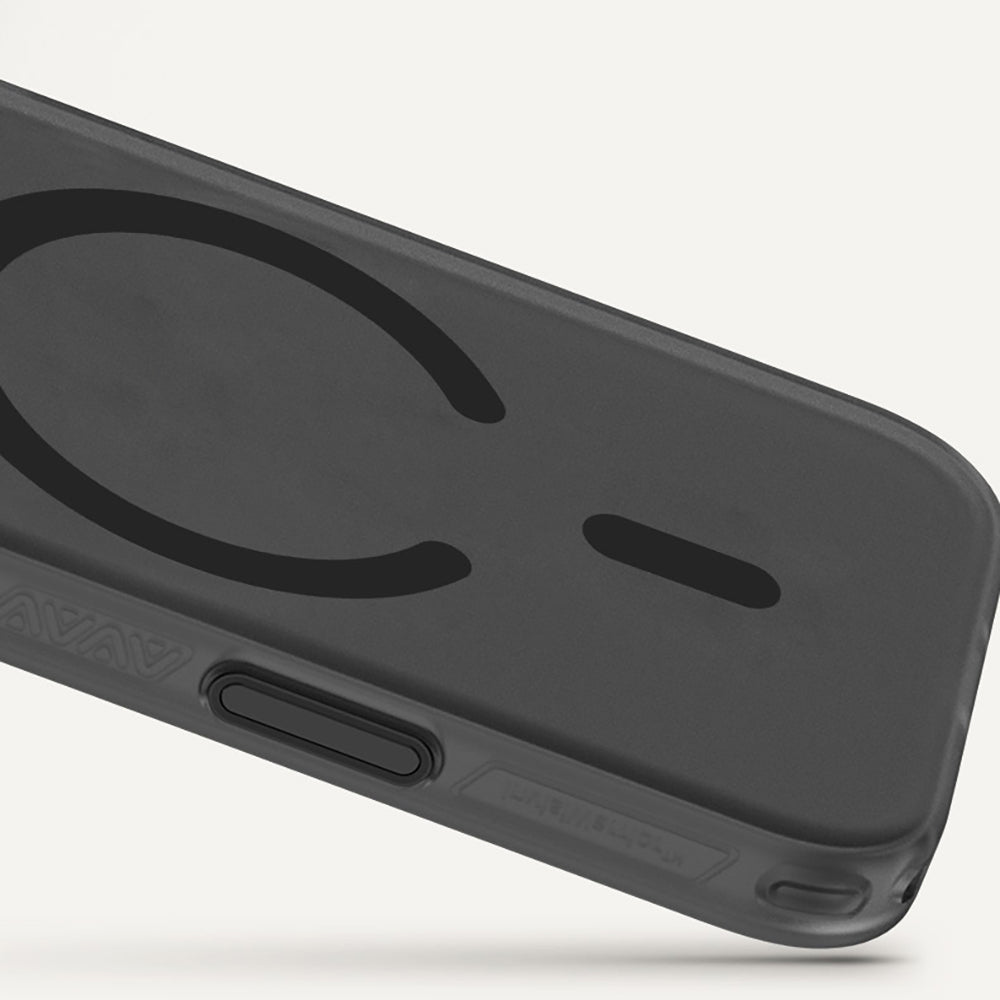 Apple iPhone 17 Pro Kılıf M-Safe Şarj Özellikli Benks C-Magnet Lucid Armor Kapak Siyah