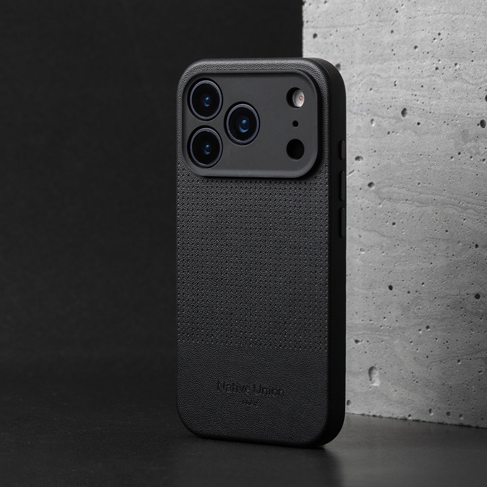 Apple iPhone 17 Pro Kılıf M-safe Şarj Özellikli Deri Dokulu Native Union 2025 Active Serisi Kapak Siyah