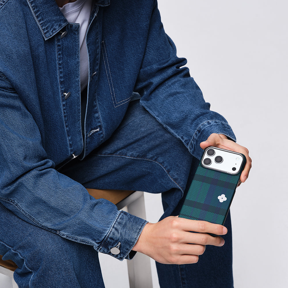Apple iPhone 17 Pro Max Kılıf M-safe Şarj Özellikli Aramid Fiber Pitaka Flora in Grid Serisi Kapak Mavi