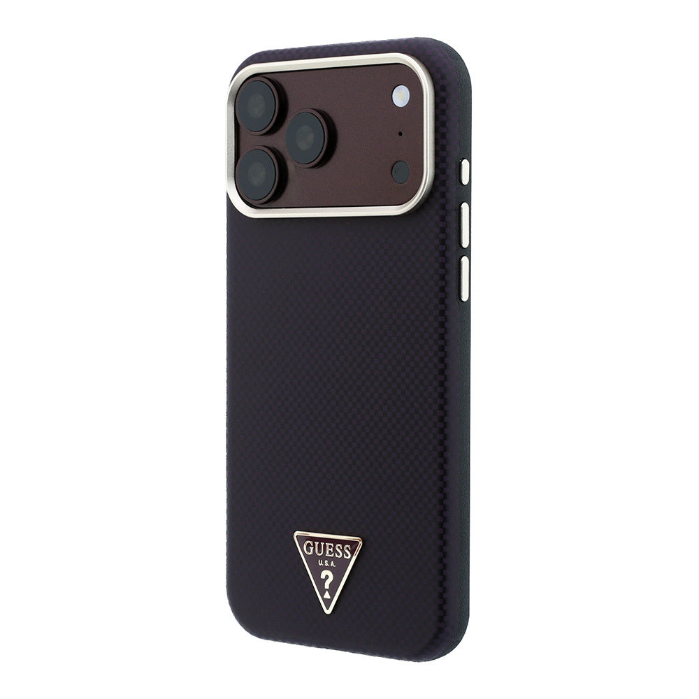 Apple iPhone 18 Pro Kılıf Guess Orjinal Lisanslı M-safe Şarj Özellikli PU Metal Üçgen Logolu Karbon Fiber Kevlar Kapak Bordo