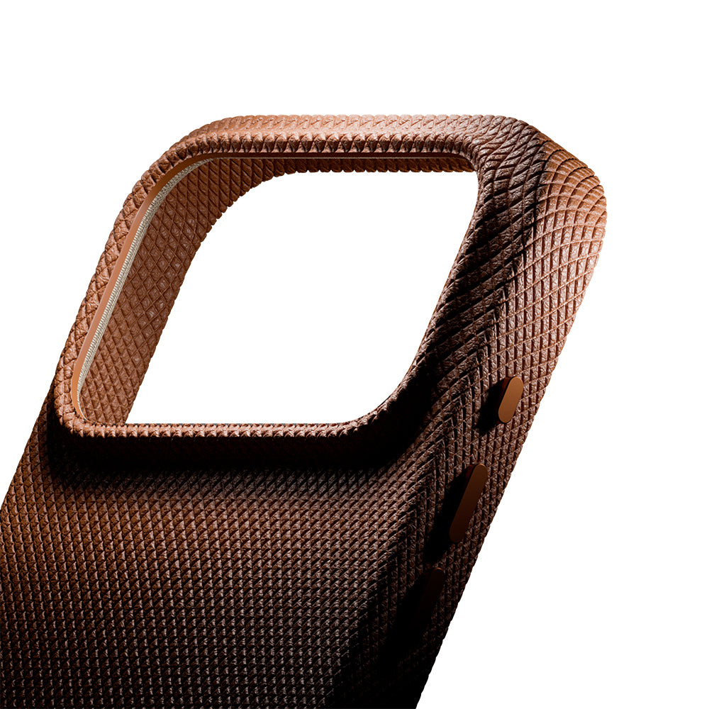 Apple iPhone 18 Pro Kılıf M-safe Şarj Özellikli Deri Dokulu Native Union RE Classic Serisi Kapak Kahverengi