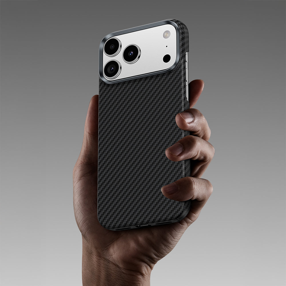 Apple iPhone 18 Pro Max Kılıf Karbon Fiber M-safe Şarj Özellikli Benks Armor Air Yükseltimiş Kamera Çerçevesi C1 600D Kevlar Kapak Siyah