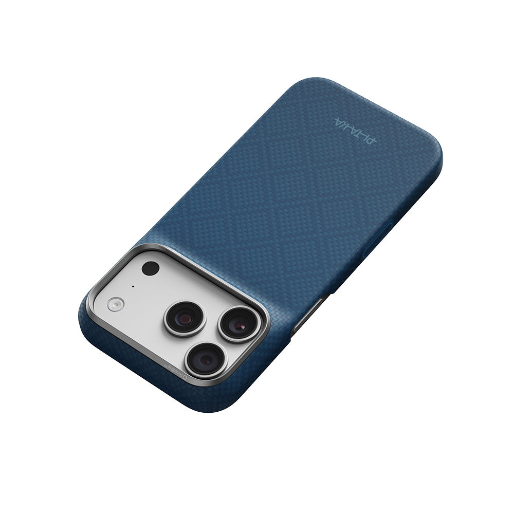 Apple iPhone 18 Pro Max Kılıf M-safe Şarj Özellikli Aramid Karbon Fiber Pitaka Argyle Serisi Kapak Lacivert