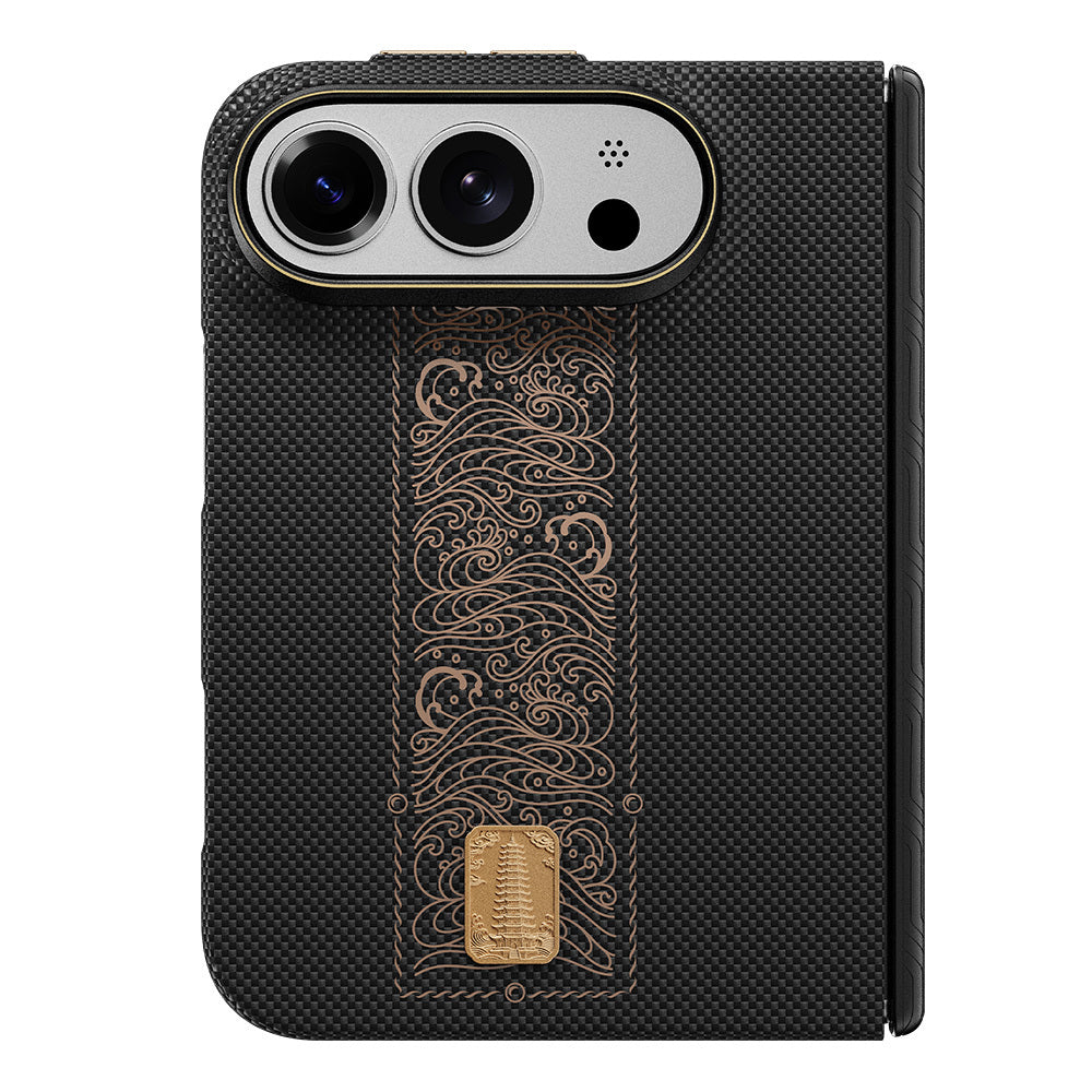 Apple iPhone Duo (Fold) Kılıf M-safe Şarj Özellikli Raptic Aramid SkinPro Rise Serisi 24 Ayar Altın Kaplamalı Karbon Kapak Siyah