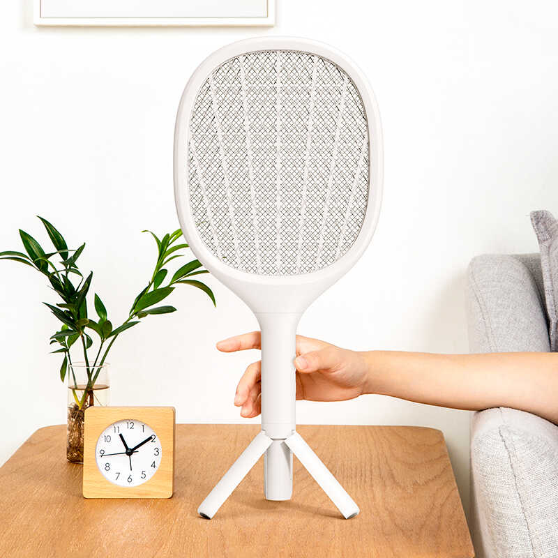 Benks DW01 Elektrikli Standlı Işıklı Sinek Kovucu Raket Beyaz