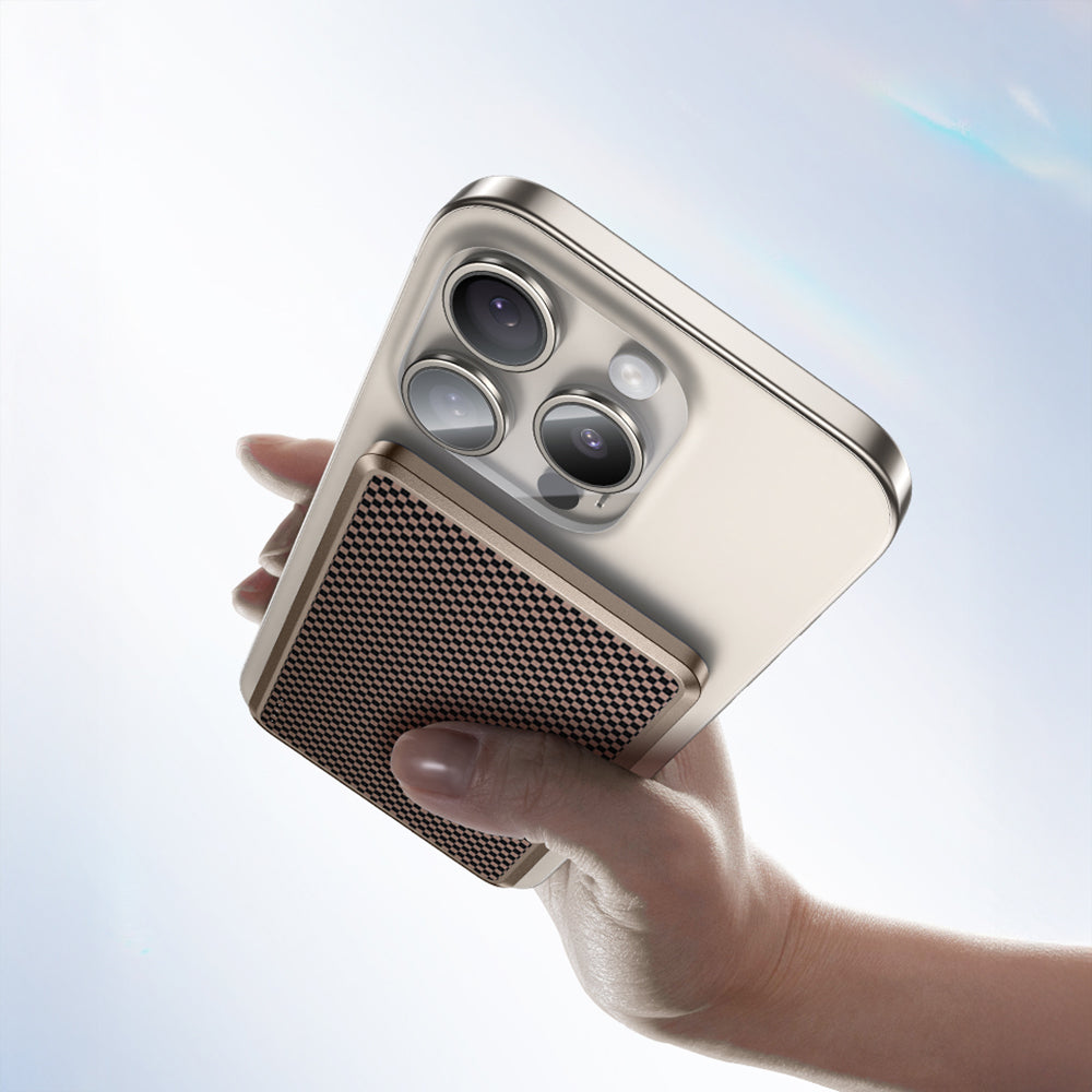 Benks MP16 ArmorGo M-safe Şarj Özellikli Ultra İnce ArmorTint Serisi Aramid Fiber Powerbank 15W 10000mAh Gold