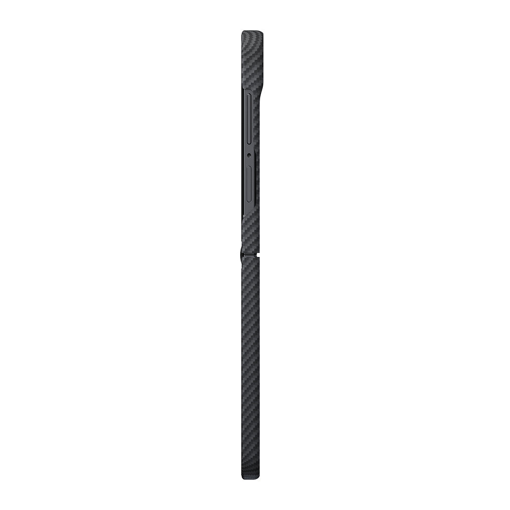 Galaxy Z Flip 8 Kılıf M-safe Şarj Özellikli 600D Aramid Karbon Fiber Pitaka Edge Serisi Black-Grey Twill Kapak Siyah-Gri