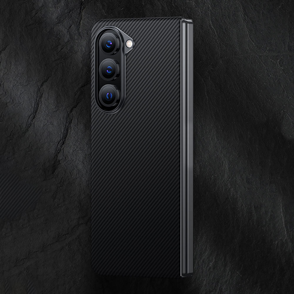 Galaxy Z Fold 5 Kılıf Magsafe Özellikli Karbon Fiber Benks Essential 600D Kevlar Kılıf Siyah