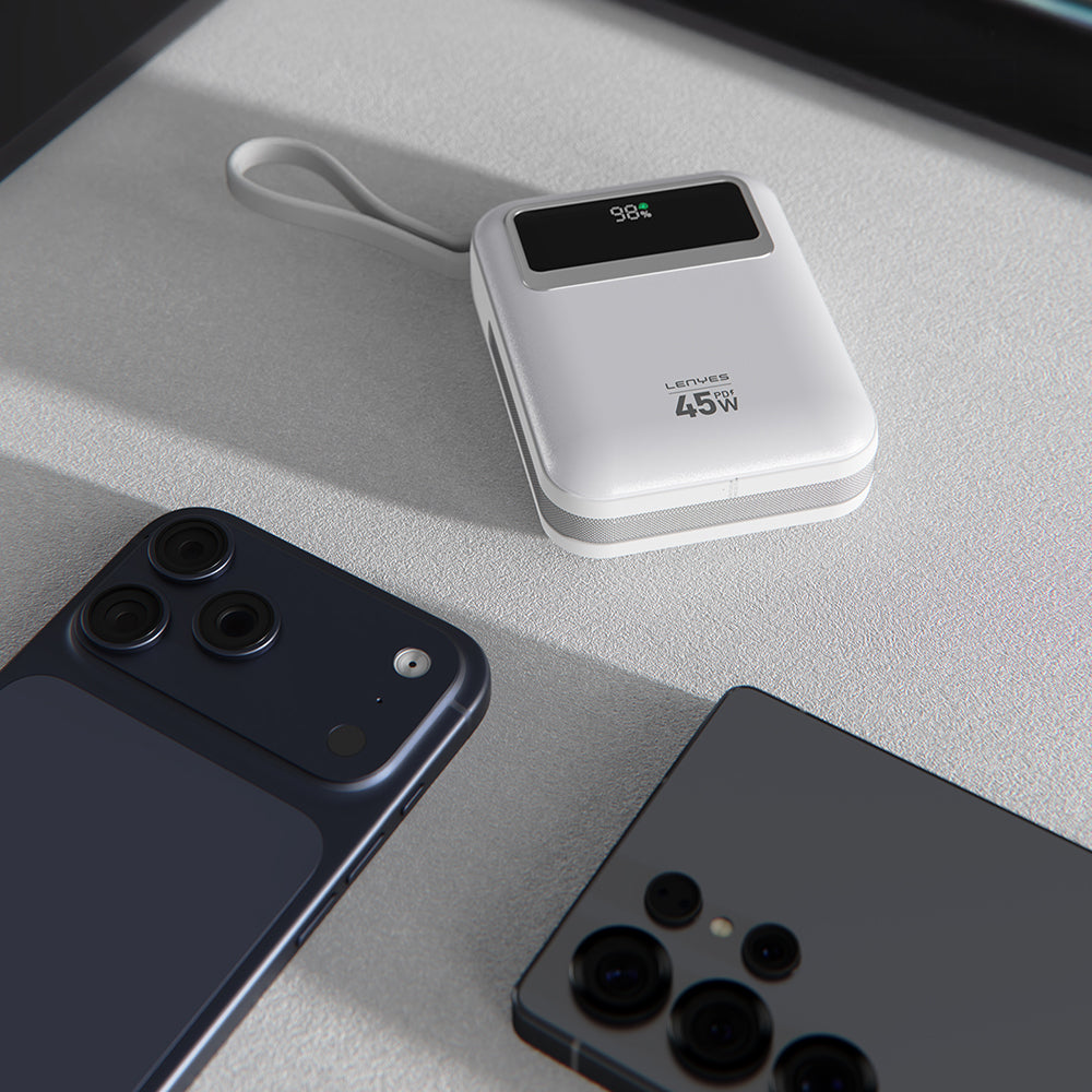 Lenyes C04-A Dijital LED Göstergeli Type-C ve Lightning Kablolu Powerbank 45W 5000mAh Gümüş