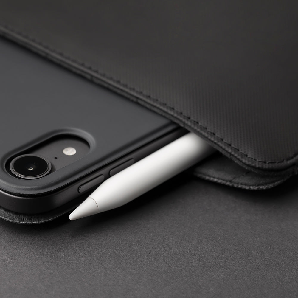 Native Uninon Stow Slim Serisi Su Geçirmez 11 inç Tablet Çantası Siyah