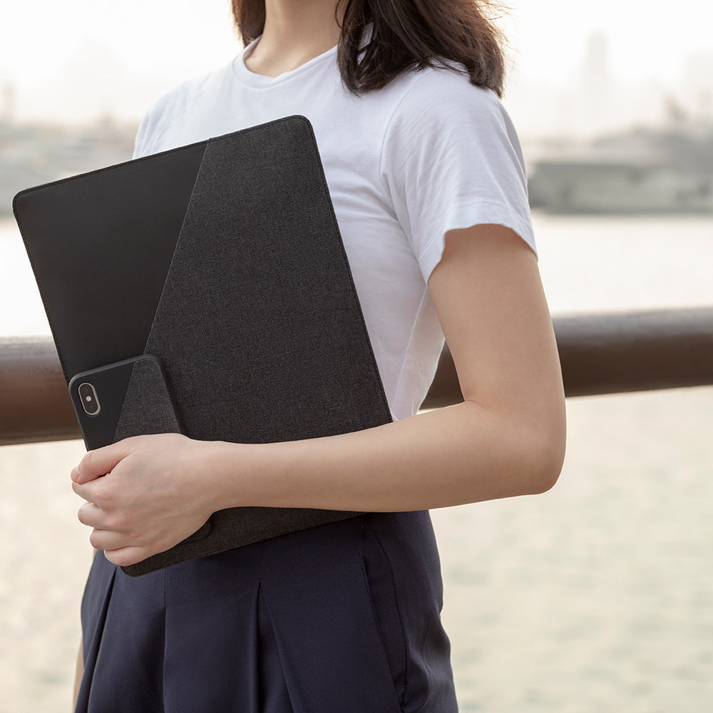 Native Uninon Stow Slim Serisi Su Geçirmez 11 inç Tablet Çantası Siyah