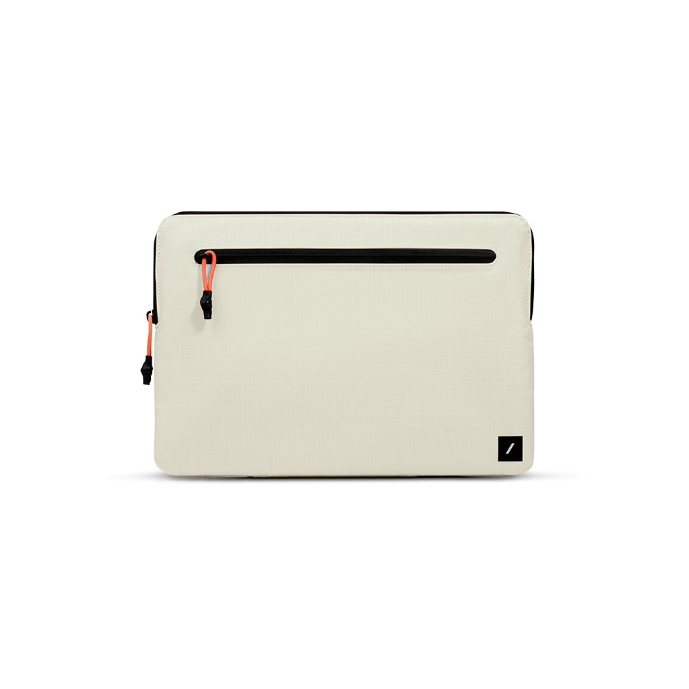 Native Uninon Ultralight Sleeve Serisi Su Geçirmez Ripstop Kumaş 15 inç Macbook Çantası Krem