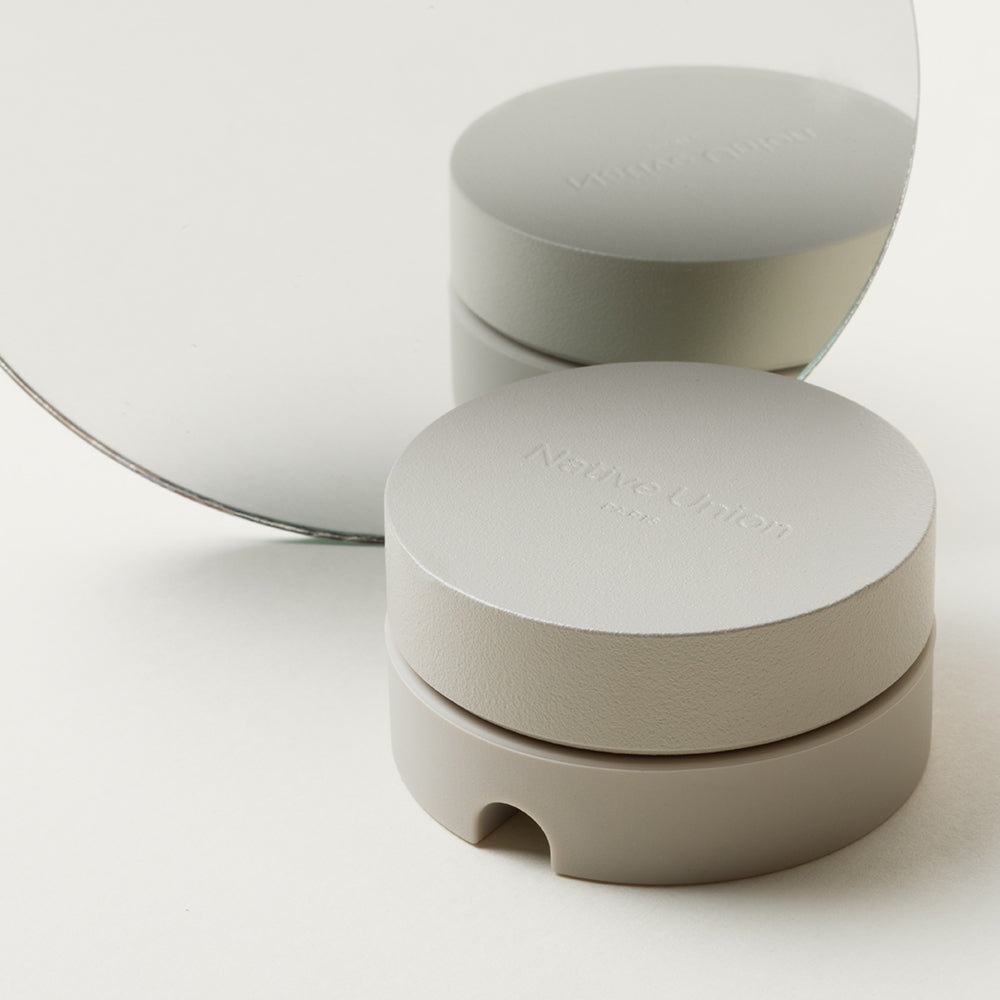 Native Union Weighter Single Metal Tasarımlı Kablo Düzenleyici Krem