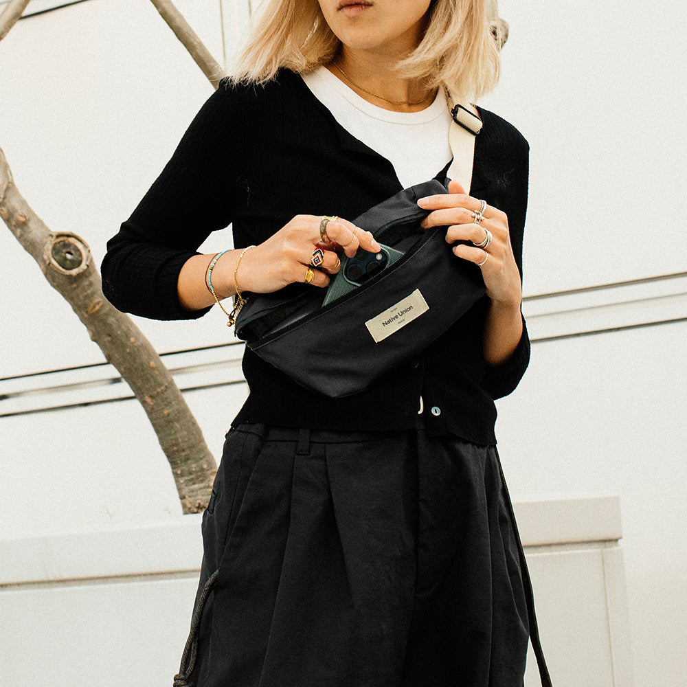 Native Union W.F.A Serisi Crossbody YKK Fermuarlı Çok Amaçlı Su Geçirmez Çapraz Vücut Çantası Siyah