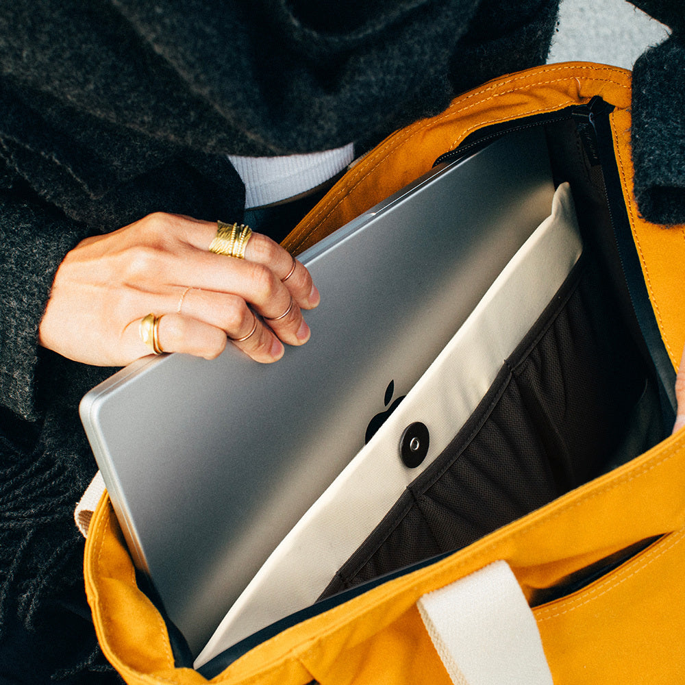Native Union W.F.A Tote Bag Pro Su Geçirmez Cordura Kumaş YKK Fermuarlı 16L Taşıma Çantası Turuncu