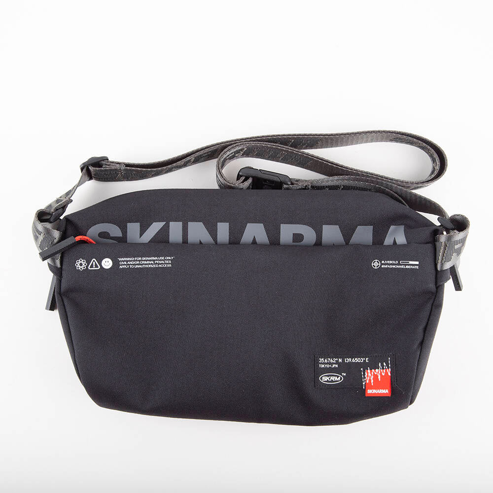 Skinarma Crossbody Fardel Çapraz Vücut Çantası Siyah