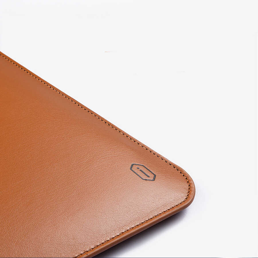 Macbook 16.2' 2021 Wiwu Macbook Skin Pro Portable Stand Kılıf Siyah