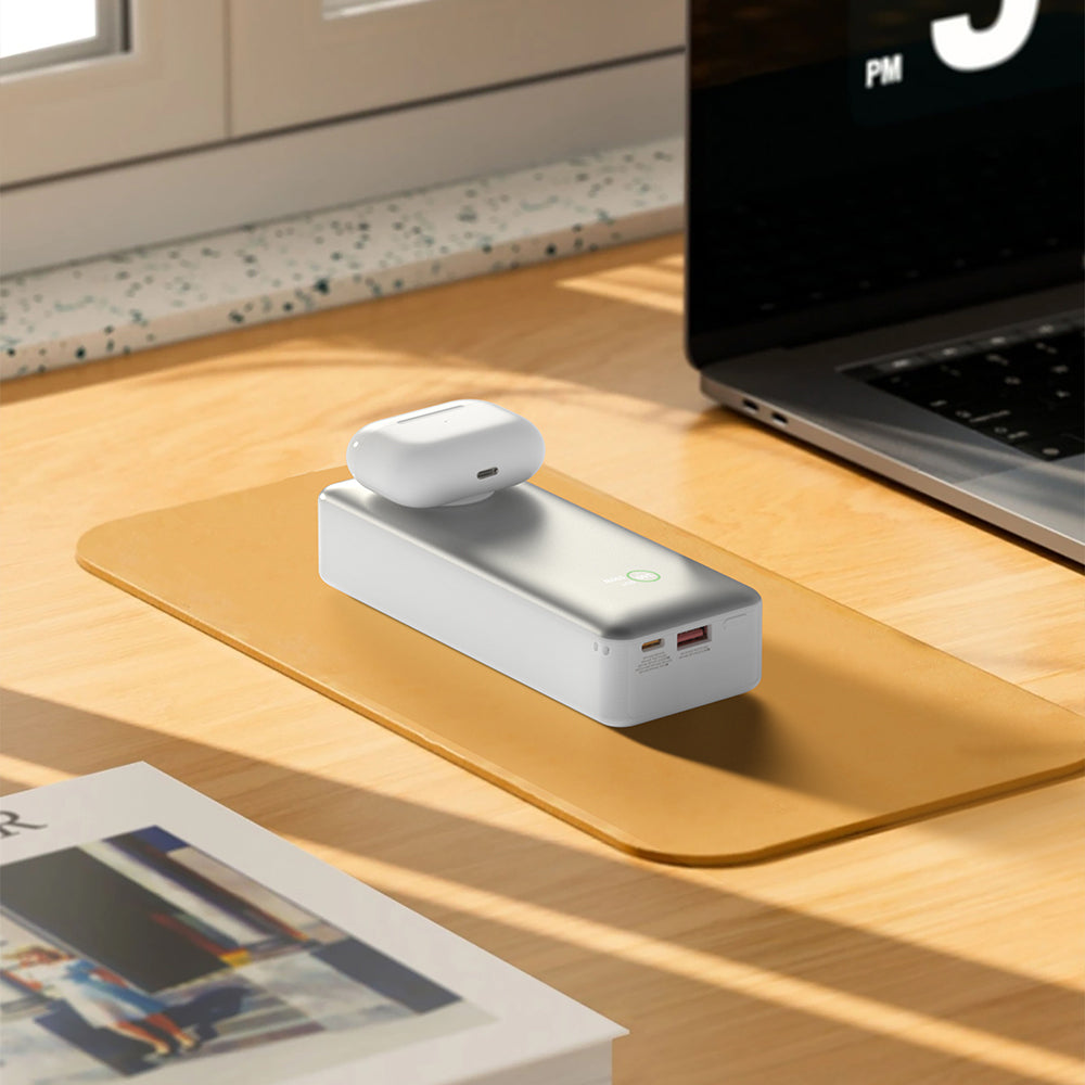Wiwu Wi-P023 Elite Serisi Dijital LED Göstergeli Akıllı Saat Kablosuz Şarj Özellikli Taşınabilir Powerbank 20000mAh 145W Gümüş